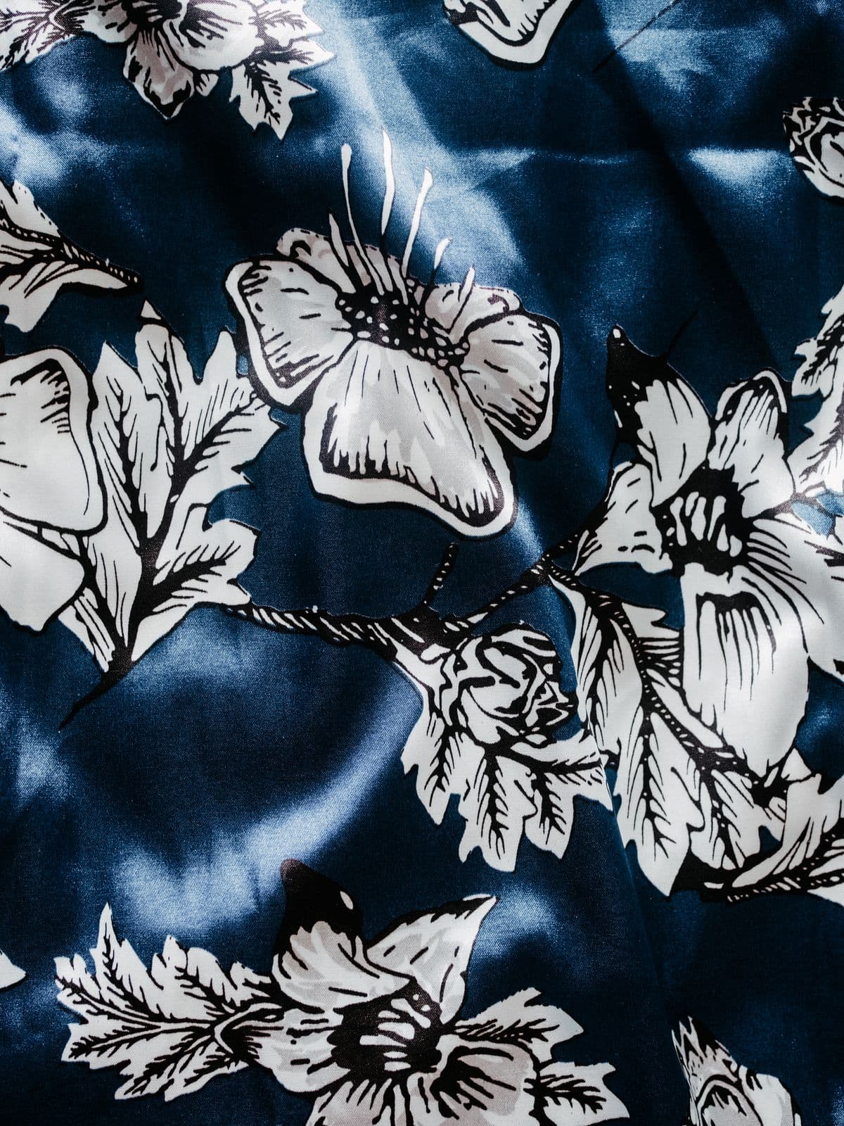 Print Detail — follow MAKU on Instagram